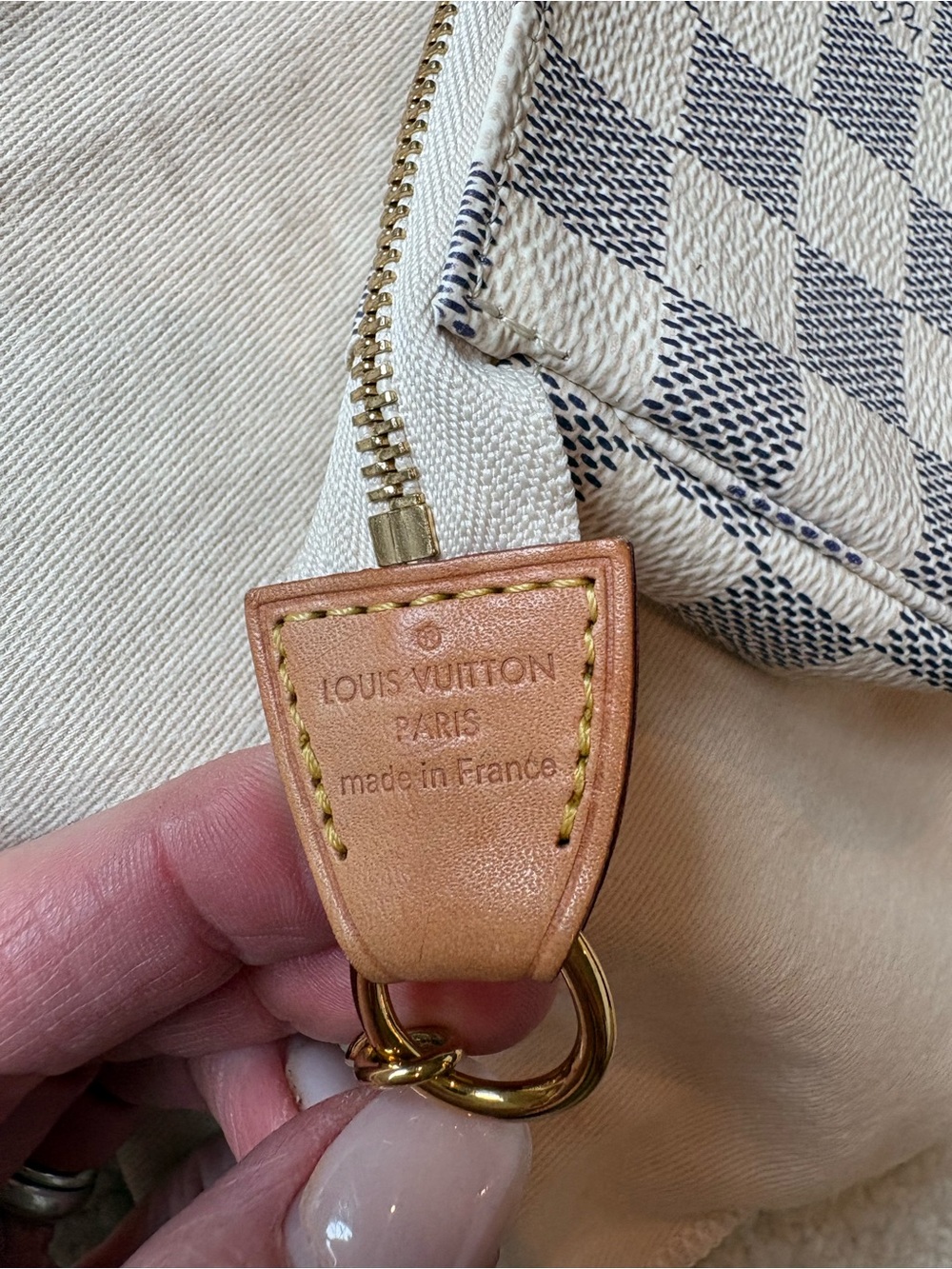 Louis Vuitton Damier Azur Mini Pochette Accessoires - Cream/Blue - Picture 5 of 11